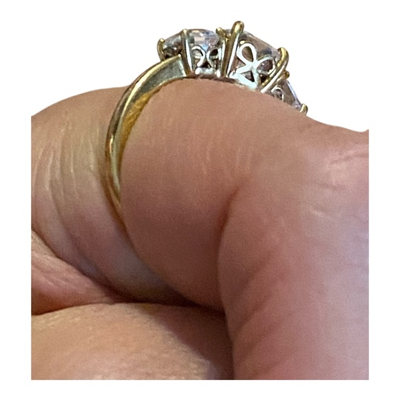 Gold plated sterling silver stamped 925 faceted stone ring - Picture 5 of 16